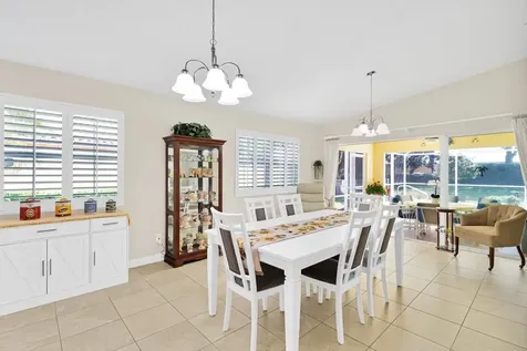 4949 Corsica Square Vero Beach FL 32967