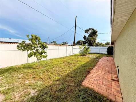 2075 4th Avenue SW Vero Beach FL 32962