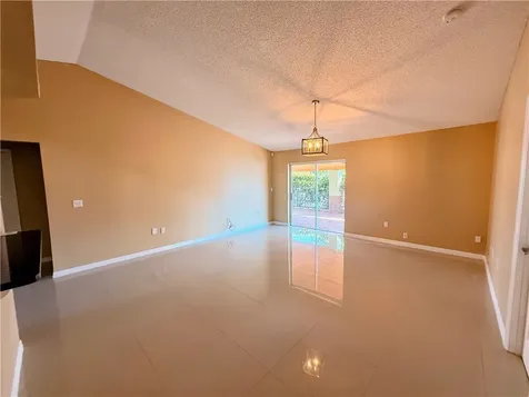2075 4th Avenue SW Vero Beach FL 32962