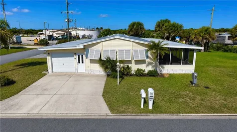 1201 Chipewa Drive Barefoot Bay FL 32976