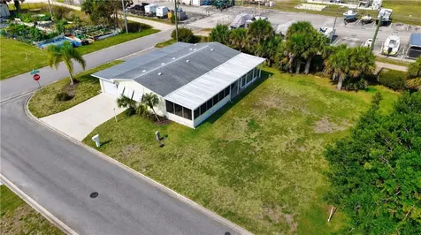 1201 Chipewa Drive Barefoot Bay FL 32976