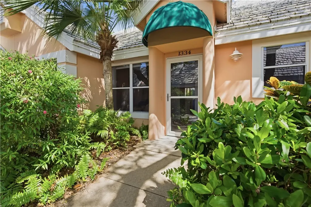 1334 Coral Park Lane Vero Beach FL 32963