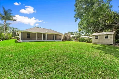1235 37th Avenue Vero Beach FL 32960