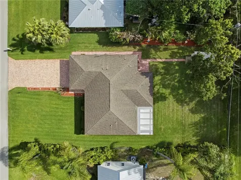 1235 37th Avenue Vero Beach FL 32960