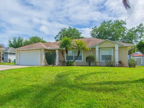 962 Montrose Avenue Sebastian FL 32958