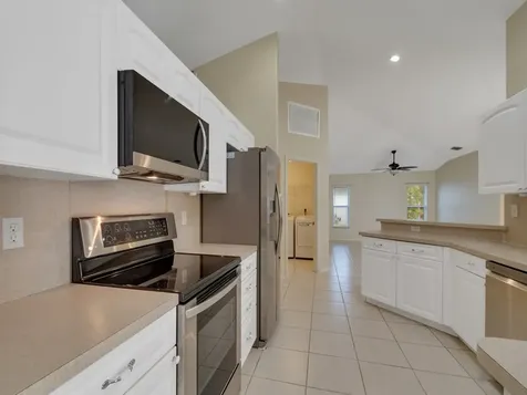 962 Montrose Avenue Sebastian FL 32958