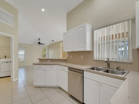 962 Montrose Avenue Sebastian FL 32958