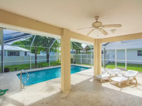 962 Montrose Avenue Sebastian FL 32958