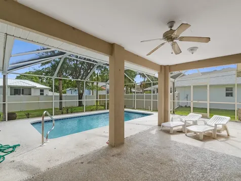 962 Montrose Avenue Sebastian FL 32958