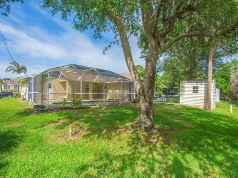 962 Montrose Avenue Sebastian FL 32958