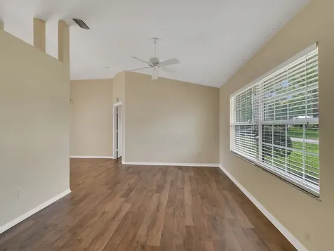 962 Montrose Avenue Sebastian FL 32958