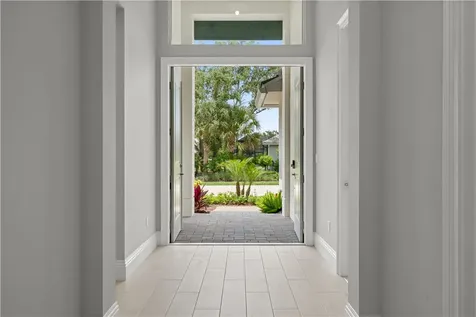 4133 Lucaya Pointe Way Vero Beach FL 32967