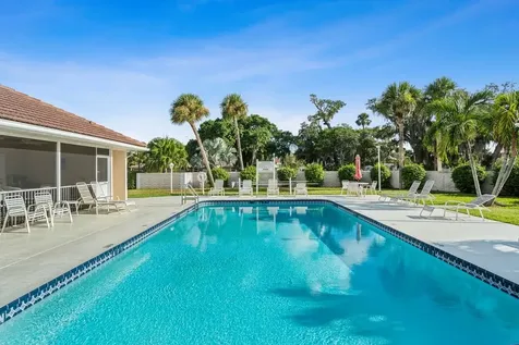 255 Grand Royale Circle Vero Beach FL 32962