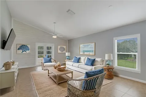 655 Valencia Circle SW Vero Beach FL 32968