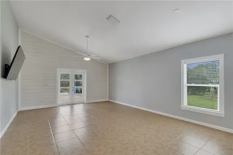 655 Valencia Circle SW Vero Beach FL 32968