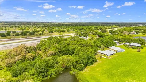 525 Wright Circle Vero Beach FL 32968