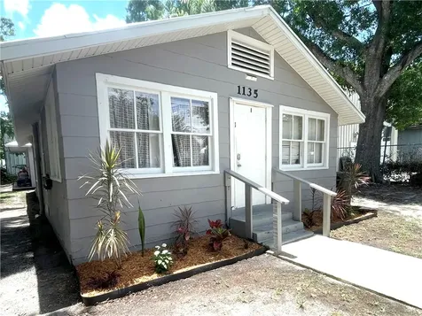 1135 17th Place Vero Beach FL 32960