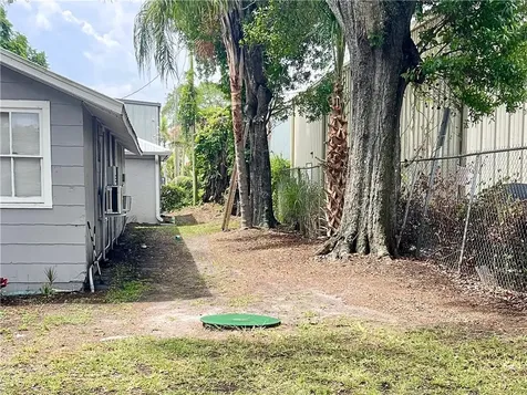 1135 17th Place Vero Beach FL 32960