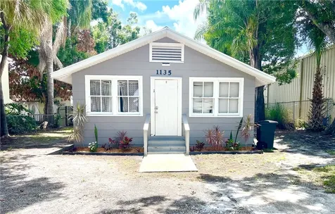 1135 17th Place Vero Beach FL 32960