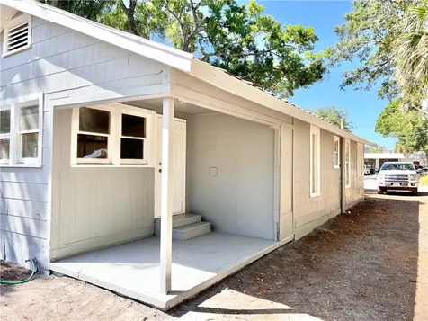 1135 17th Place Vero Beach FL 32960