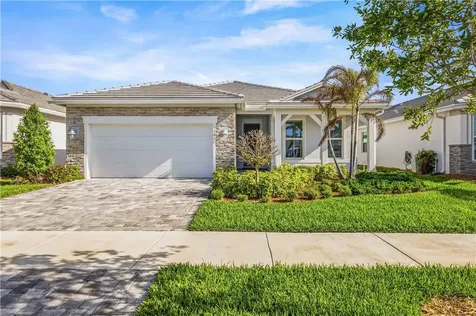 1161 Haven Circle Vero Beach FL 32960