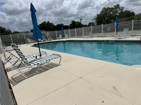 1071 W 13th Square Vero Beach FL 32960