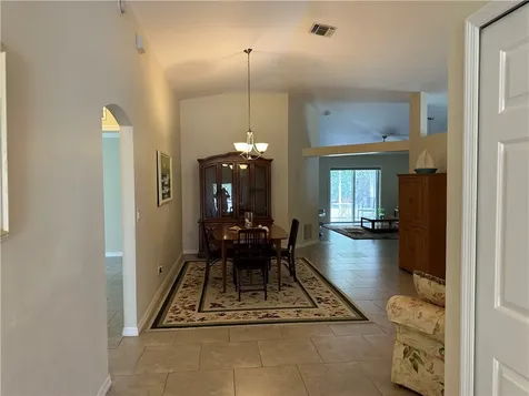 1071 W 13th Square Vero Beach FL 32960