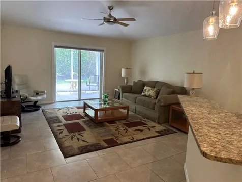 1071 W 13th Square Vero Beach FL 32960