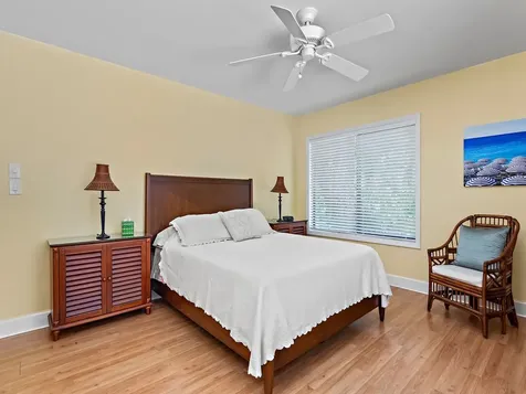 1476 Smugglers Cove Vero Beach FL 32963
