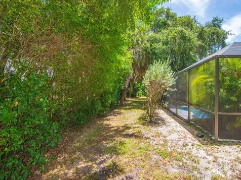1476 Smugglers Cove Vero Beach FL 32963