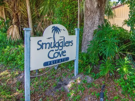 1476 Smugglers Cove Vero Beach FL 32963