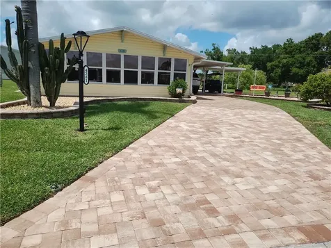 4281 SW 10th Avenue Okeechobee FL 34974