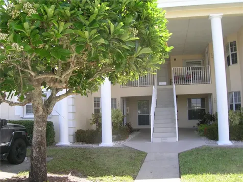 740 Lake Orchid Circle Vero Beach FL 32962