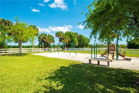 1340 Caddy Court Vero Beach FL 32966