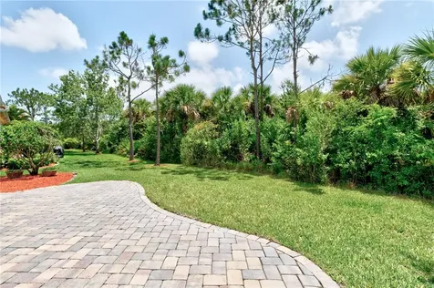 6188 Dorchester Way Vero Beach FL 32966