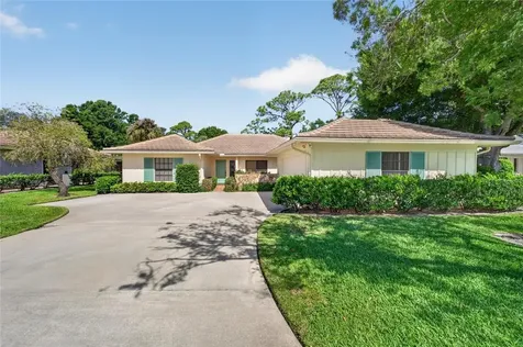 111 Prestwick Circle Vero Beach FL 32967