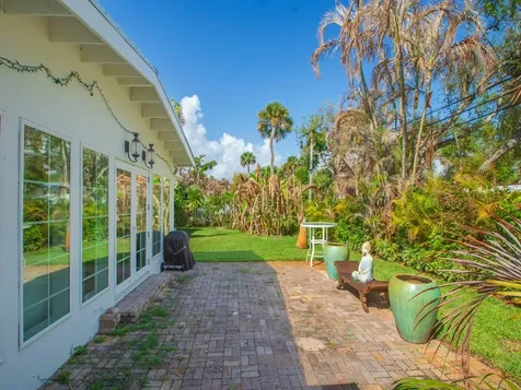 Vero Beach FL 32963