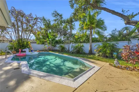 500 Gardenia Lane Vero Beach FL 32963