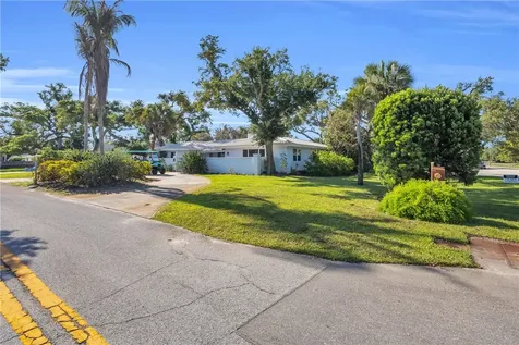 500 Gardenia Lane Vero Beach FL 32963