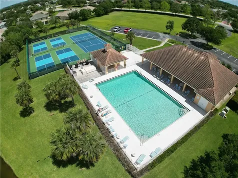 515 S Valencia Circle SW Vero Beach FL 32968