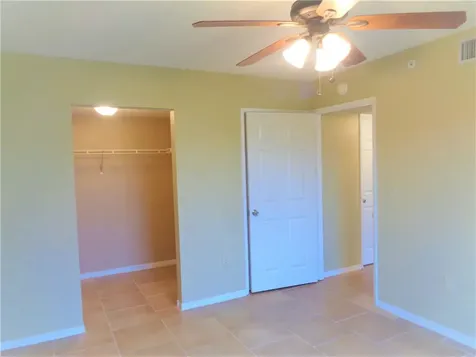 1650 N 42nd Circle Vero Beach FL 32967