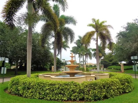 1650 N 42nd Circle Vero Beach FL 32967