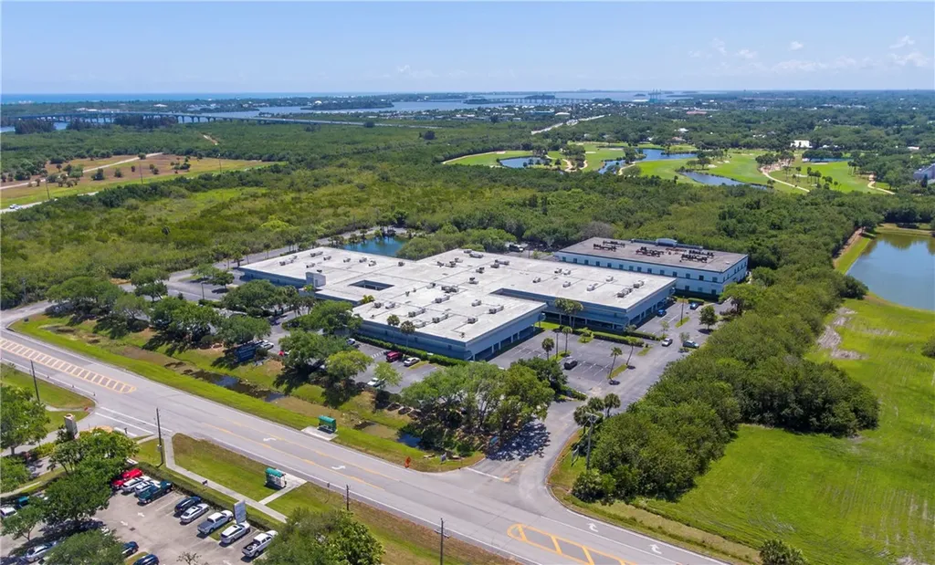 777 37th Street Vero Beach FL 32960