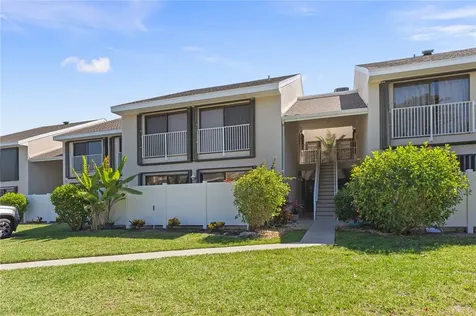3212 S Lakeview Circle Fort Pierce FL 34949