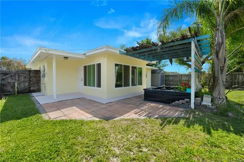 1751 5th Avenue Vero Beach FL 32960