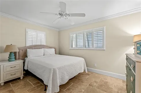 445 19th Place Vero Beach FL 32960