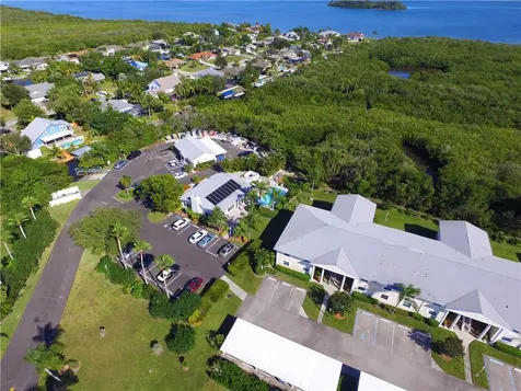 379 N Grove Isle Circle Vero Beach FL 32962