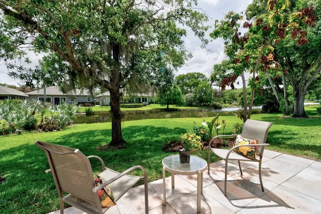 445 Tamarind Place Vero Beach FL 32962