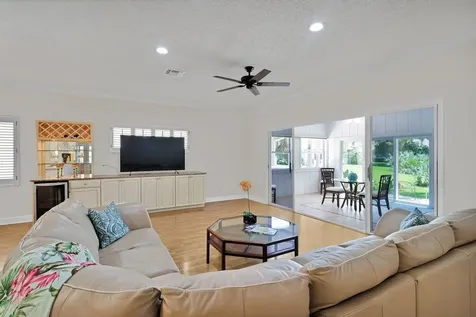 445 Tamarind Place Vero Beach FL 32962