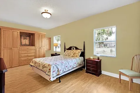445 Tamarind Place Vero Beach FL 32962